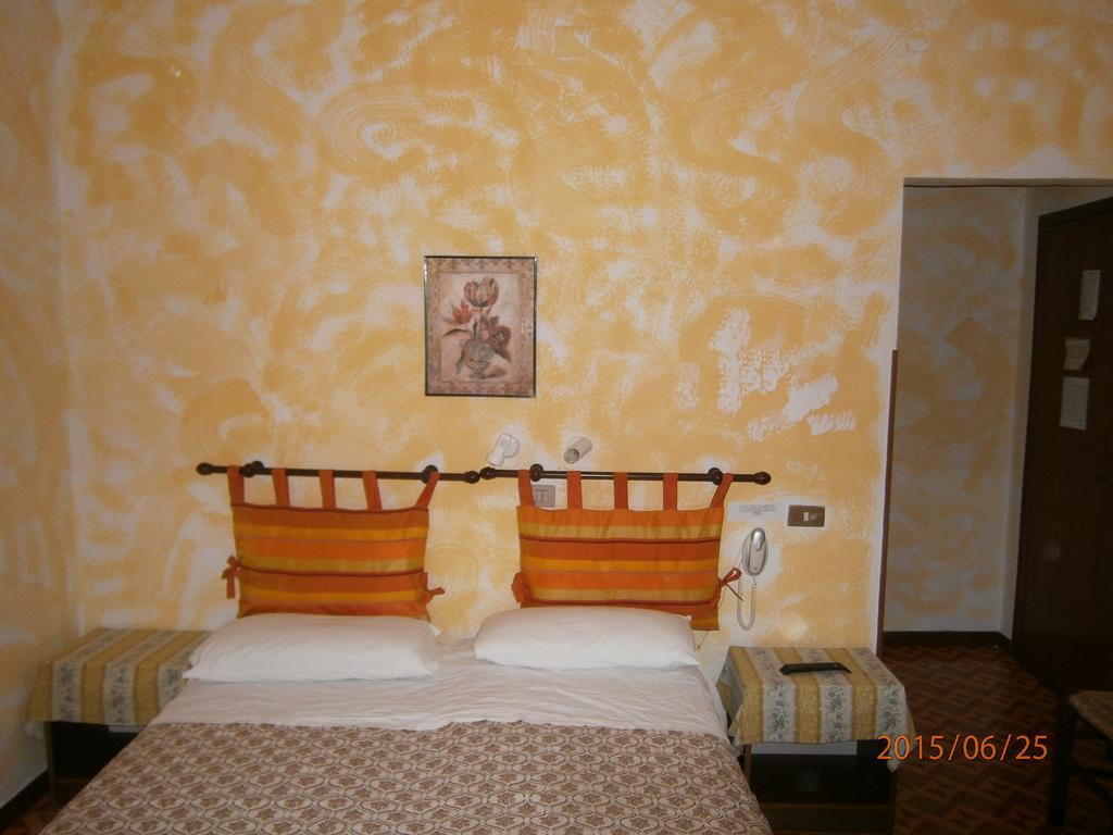 Albergo Il Cantuccio Bolano 部屋 写真