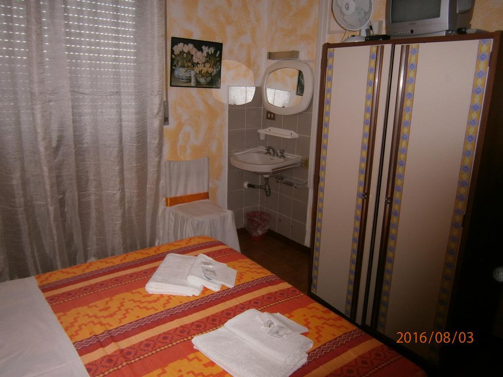 Albergo Il Cantuccio Bolano エクステリア 写真